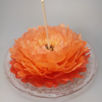 Bougie Pivoine en Cire d’Abeille – Sculptée à la Main