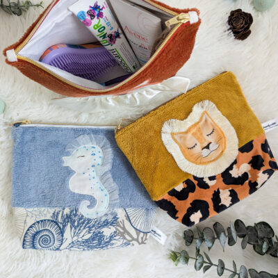 Trousse de toilette enfant personnalisée – Pochette de rangement bi-matière aux animaux brodés