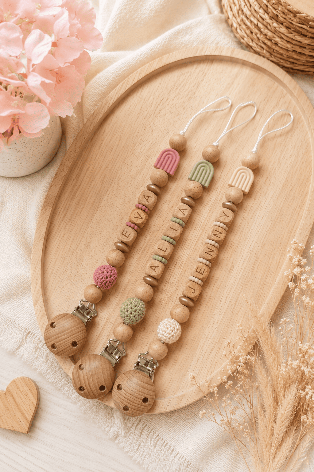 attache tetine arc en ciel perle crochet