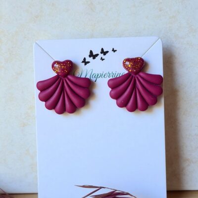 Boucles d'oreille femme fait main en pâte polymère et résine pailletée cœur Bordeaux