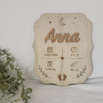Plaque de naissance personnalisée en bois