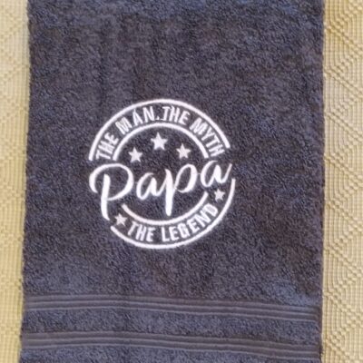 Serviette de bain brodée