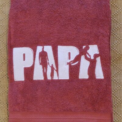 Serviette de bain brodée