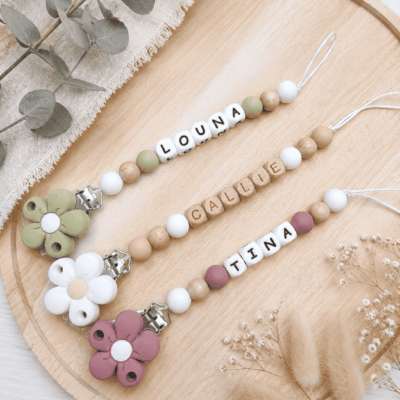 attaches tétines clip fleur
