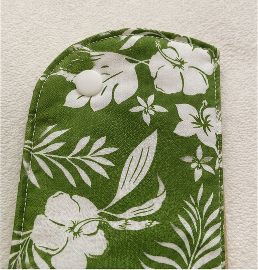 Étui à lunettes en coton fleuri vert – Fait main – Talya Création Artisanale – Image 3
