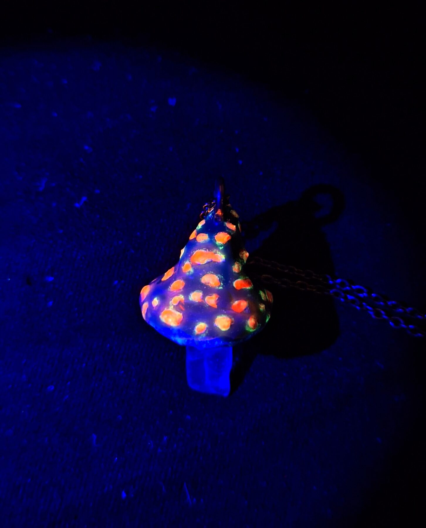 Collier Amanite Luminescent – Image 2