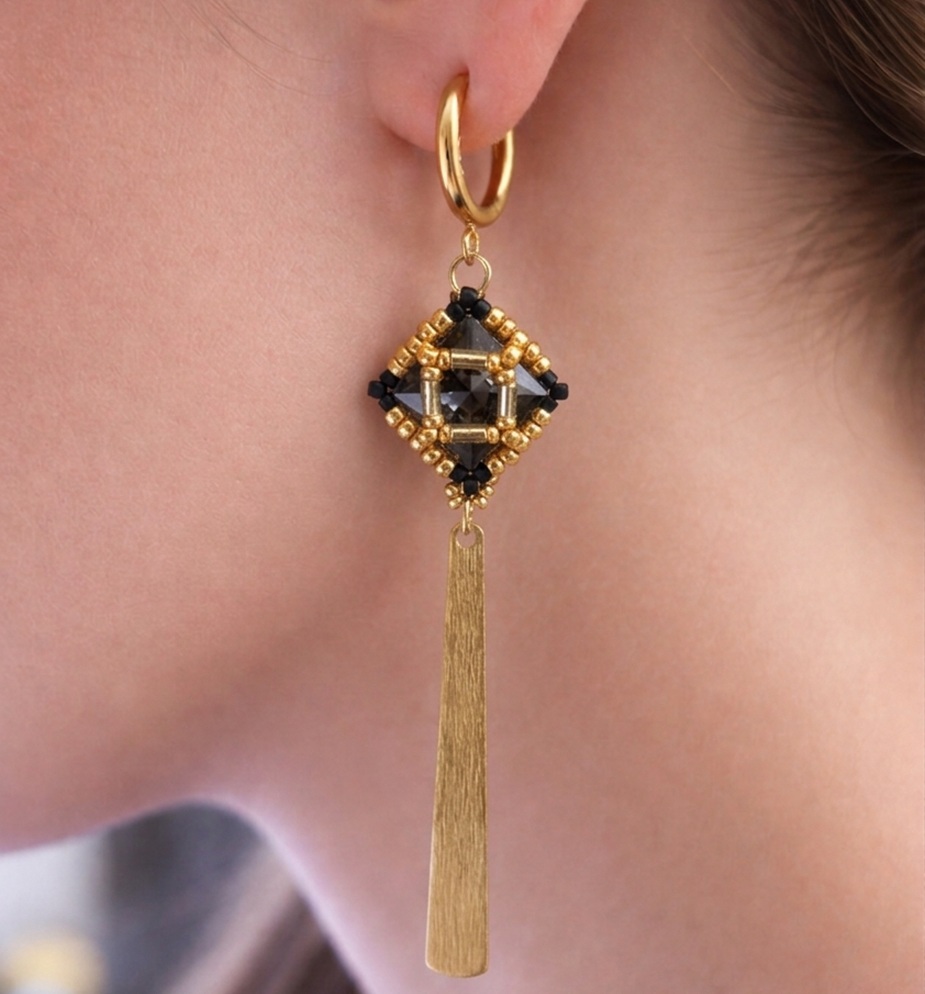Boucles d'oreilles Gabrielle noire – Image 4