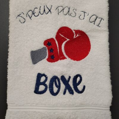 Serviette de toilette brodée