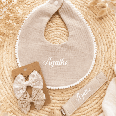 ensemble naissance bavoir barrettes attache tétine