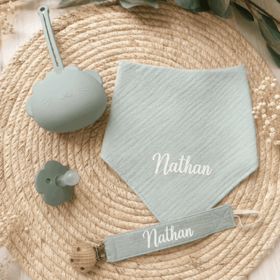 bavoir attache tétine boite silicone