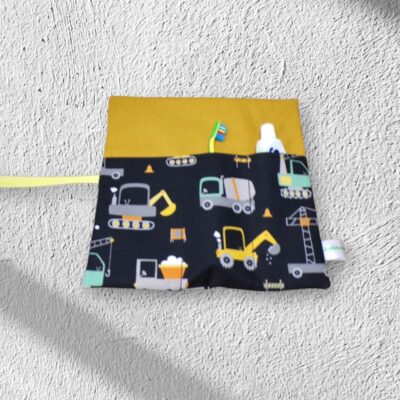 Etui, pochette pour brosse à dents et dentifrice pour garçons modèle au choix