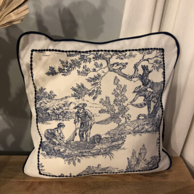 housse de coussin 45x45cm toile de jouy bleue , chanvre et passepoil