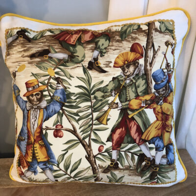 housse de coussin 45x45cm toile pierre Frey , toile chanvre , passepoil
