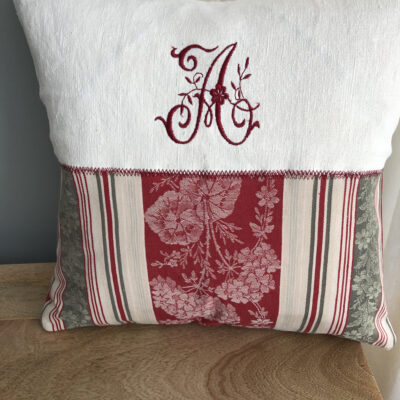 housse de coussins 45x45 cms toile à matelas ancienne et broderie