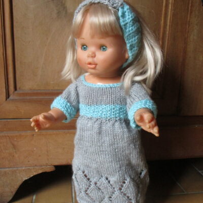 robe+bandeau,poupée,Noël,cadeau,tricot,modèle unique,faitmains