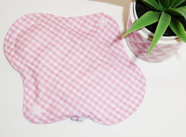 Protège-slip lavable VICHY (Mini & discret : 16 cm) - Zéro déchet - PSL - Protège-slip en coton ado fille femme - Hygiène intime féminine