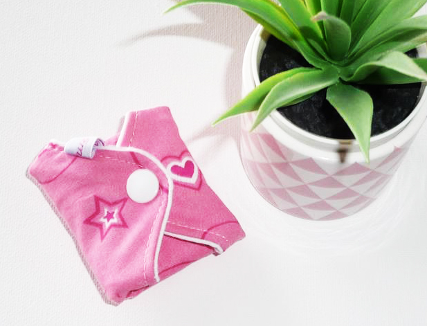 Protège-slip lavable SCHTROUMPFETTE - (MINI, FIN & DISCRET - 17 cm) - Zéro déchet - PSL - Protège-slip en coton ado fille femme - Hygiène intime féminine