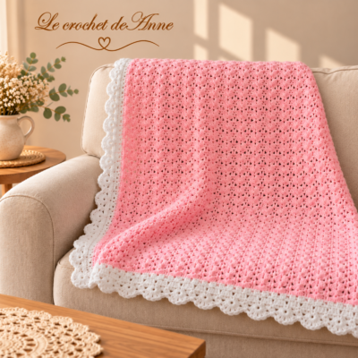 TUTO CROCHET - Couverture bébé en rose , orné d'une belle bordure dentelle blanche , facile à réaliser !